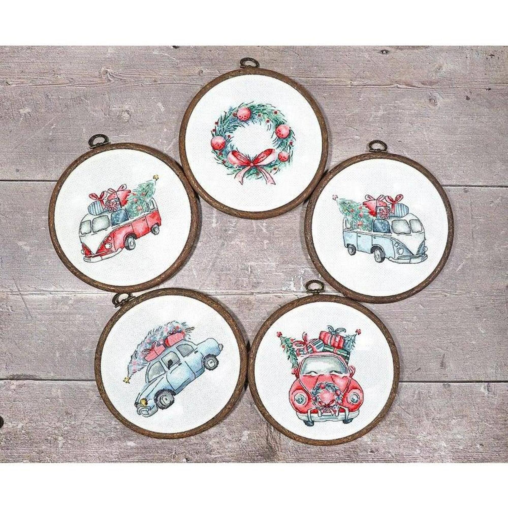Alisa Strawberries Cross Stitch Kit